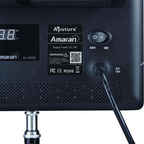 Amaran AL528-as LED videó lámpa kettős tápellátása